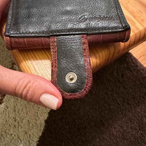 Brighton Brown Black Leather Wallet with Silver Hardware - Picture 5 of 8